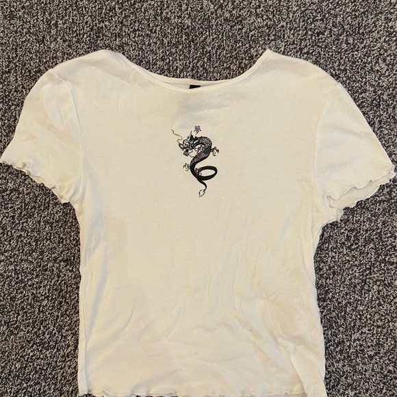 Dragon crop top - Picture 2 of 3